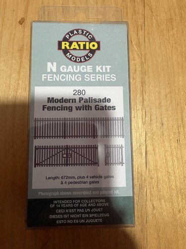 Palisade fencing 672mm gates - fencing,