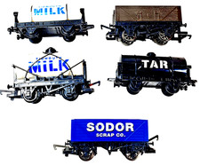Hornby Railways Set Of 5 Thomas And Friends The Tank Engine Milk Tar Scrap Wagon