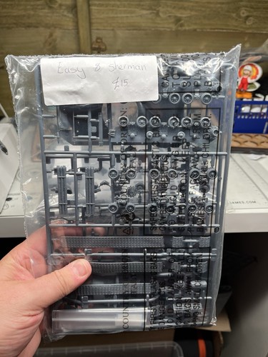 Warlord games m4a3e8 - warlord, sherman