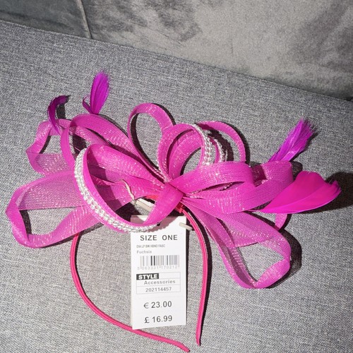 Fuchsia feather bow fascinator - feather,