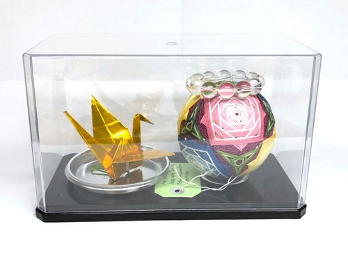 Rose accessory display - accessory, case