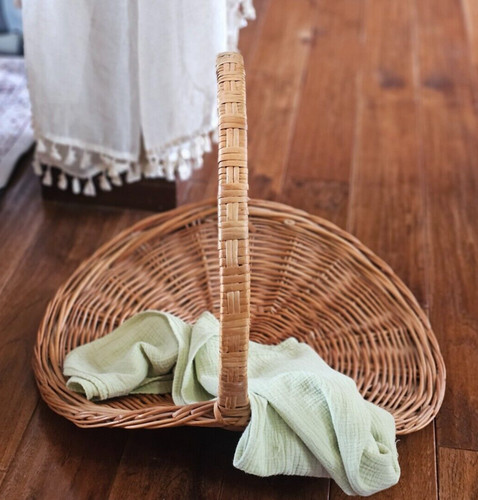 Vtg wicker flower herb - wicker,