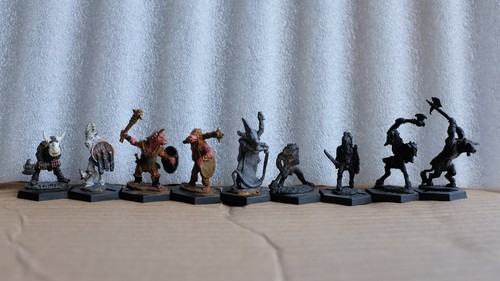 Broo with priest beastmen - 9x,