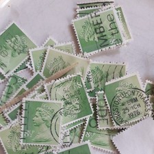 200 x 8½p GB Stamps - Light