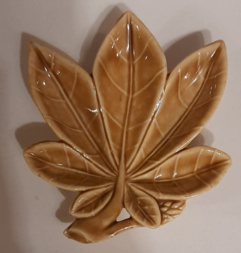 Maple leaf pin trinket - trinket, dish