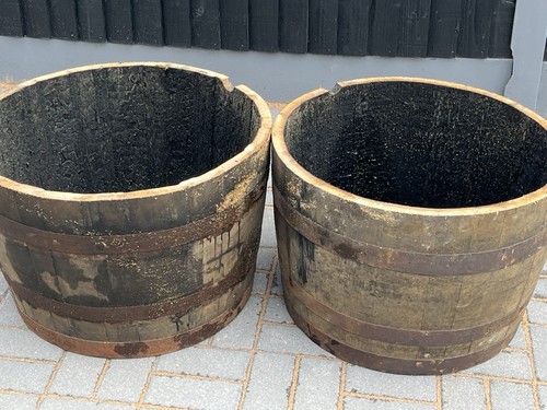 Large wooden half barrel - large,