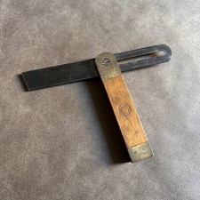 VINTAGE ELLIOTT LUCAS ELVICTA