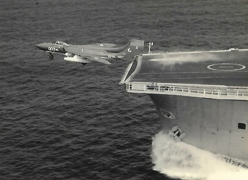 Hms ark royal ro9 - ark,