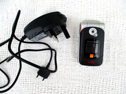 Sony ericsson w300i - sony,
