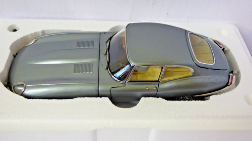 Kyosho 18th scale jaguar e - kyosho,