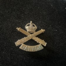 Canadian Army Military Cap / Hat Badge - Machine Gun Corps-Gaunt ,London Stamp