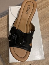 Lotus Ladies Black Shoes 8 BN