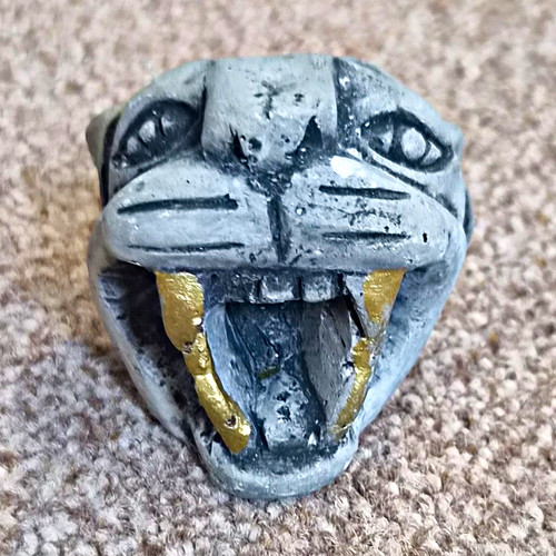 Grey panther head figurine - grey,