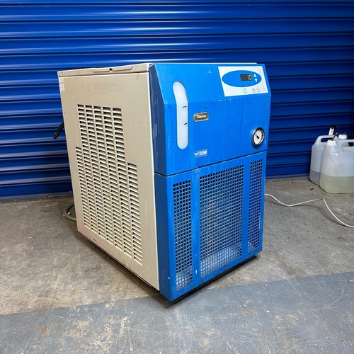 Recirculating chiller thermo - recirculating,