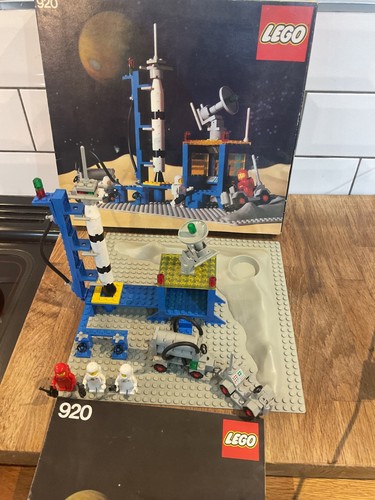 Lego space very rare - space:, rocket