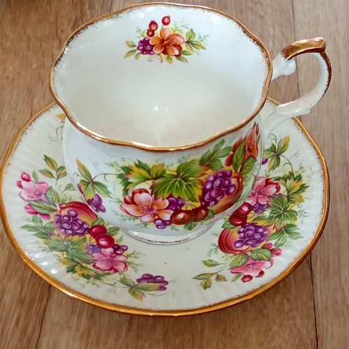 Queen bone china tea - cup, &