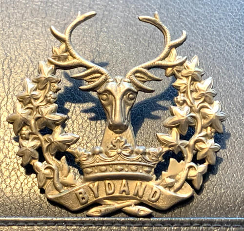 Gordon highlanders cap badge - gordon,