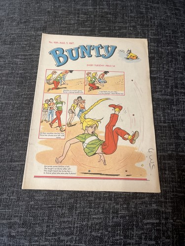 Bunty comic august 1967 - bunty,