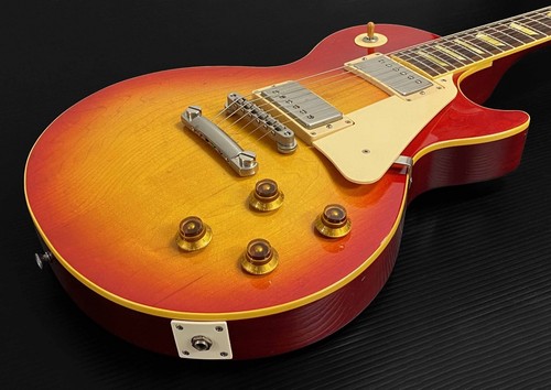 Gibson lps 57c - by,