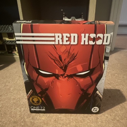 Mezco toyz one - one:12, collective