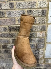 UGG Classic Short Il boot in the color chestnut, good condition size 5.5
