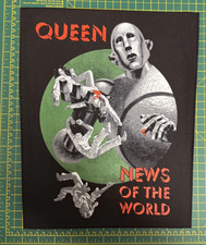 QUEEN NEWS OF THE WORLD LARGE