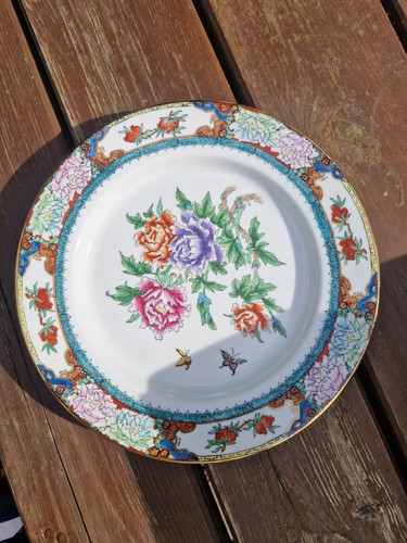 Oriental decorative plate