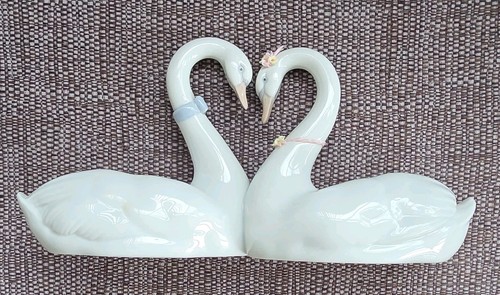 Lladro endless love heart - "endless,