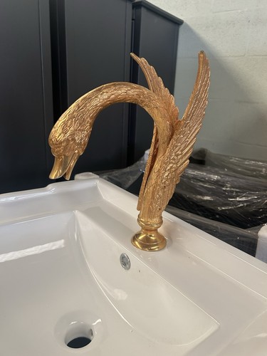 Luxury gold swan bathroom - gold,