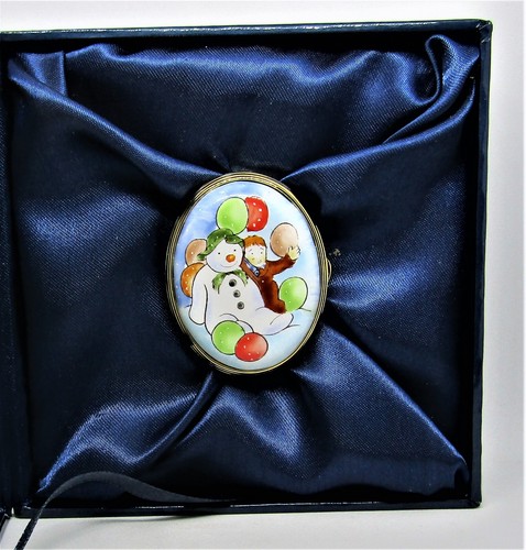 Border fine arts trinket - arts,