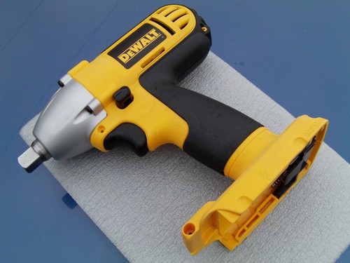Dewalt dc810 ion 28v - dc810, li-ion