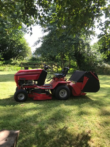 Westwood sit mower grass - on,