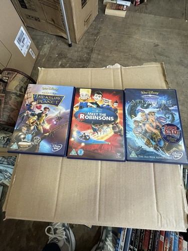 Disney collector bundle - disney,
