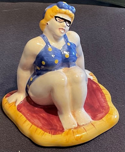 Vintage buxom bathing beauty - buxom,