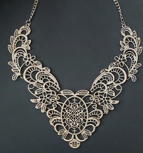 Big necklace filigree metal - big,
