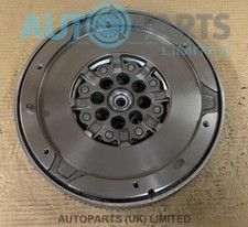 415 0823 10 NEW GENUINE LUK DMF FLYWHEEL FOR BMW SERIES 1, 1496cc, F20 F21