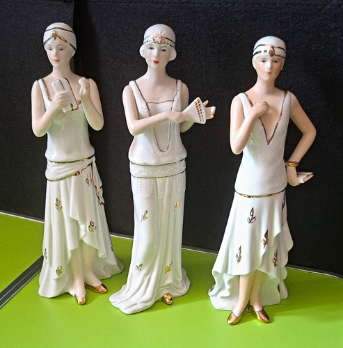 Trio hand painted porcelain - hand-painted,