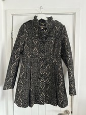 Steve Madden Jacquard Coat Size Small Excellent Condition