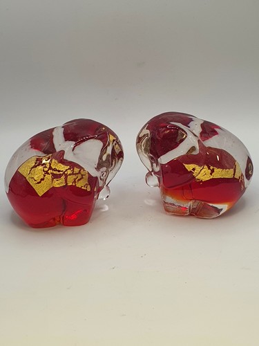 Red art glass - red, elephant