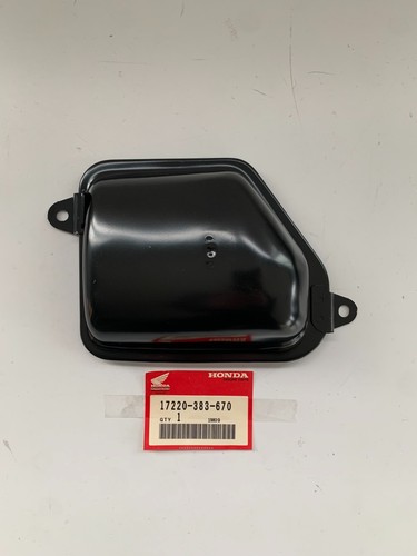 Right cover air filter housing
