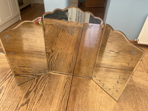 Bevelled etched glass - bevelled,