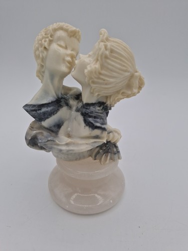 Alabaster bust kissing - bust,