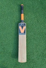 Slazenger V800 Xk1 Cricket Bat