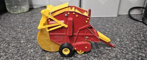 Britains farm vermeer farmhand - britains,