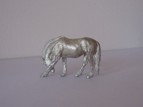 Maggie bennett artist resin - artist,
