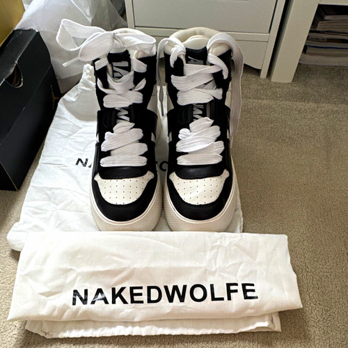 Naked wolfe phantom - naked,
