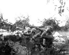 American Soldiers throwing