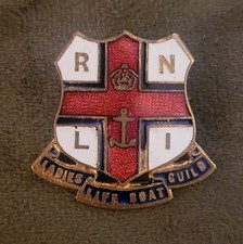 VINTAGE RNLI Ladies Life Boat Guild Enamel Badge Pin Royal National Institution