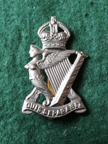 Royal irish rifles cap badge - cap, badge.