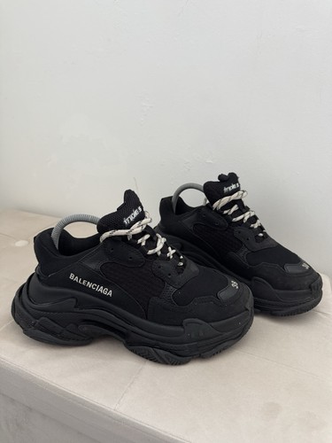 Balenciaga triple black - balenciaga,